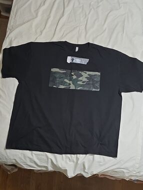 ZUNI Black Short-Sleeve Tee with Green Camo Chest Panel